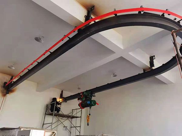 懸掛式起重機(jī)